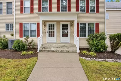 3 East Court #3, Derby, CT 06418 - Photo 4