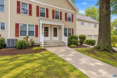 3 East Court #3, Derby, CT 06418 - Photo 2