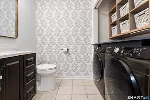 3 East Ct, Derby, CT 06418 - Photo 18