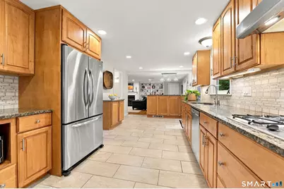 28 Springbrook Road, Avon, CT 06001 - Photo 6