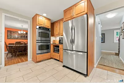 28 Springbrook Road, Avon, CT 06001 - Photo 8