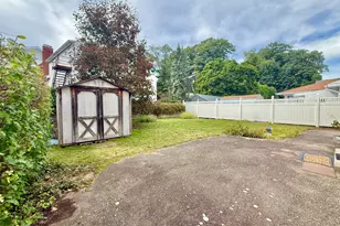 172 Hope St, Stamford, CT 06906 - Photo 28