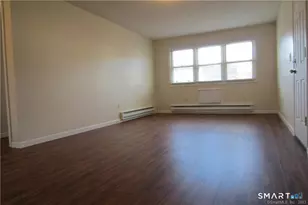 26 Elmview Cir, Waterbury, CT 06708 - Photo 6