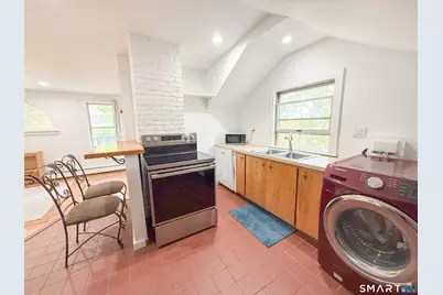 51 Franklin Street, New London, CT 06320 - Photo 2