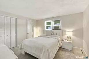 17 Pioneer Dr, Enfield, CT 06082 - Photo 12