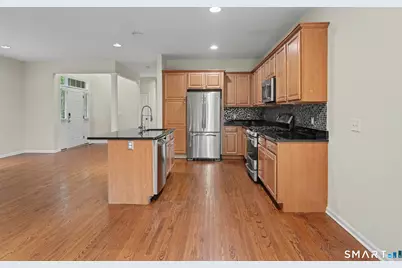 4 Bristol Terrace #4, Danbury, CT 06810 - Photo 4