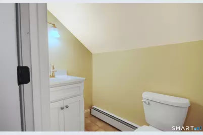 136 Hillside Avenue, Shelton, CT 06484 - Photo 18