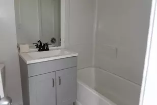 259 Gregory St, Bridgeport, CT 06604 - Photo 10