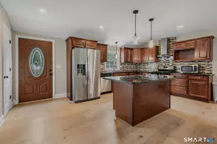 520 Boston Post Rd, Waterford, CT 06385 - Photo 6