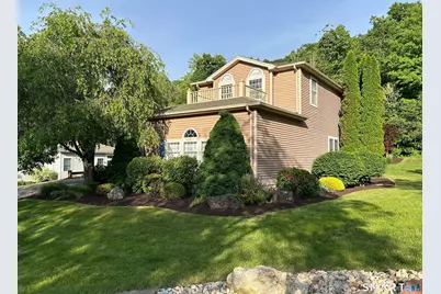 160 Hawthorne Drive #160, Berlin, CT 06037 - Photo 2