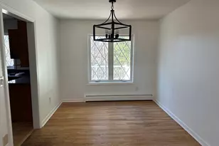 61 Fairfield Pl, Beacon Falls, CT 06403 - Photo 2