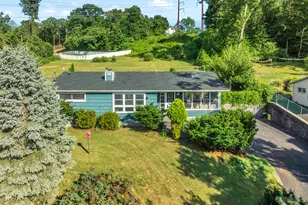 449 Brushy Plain Rd, Branford, CT 06405 - Photo 2