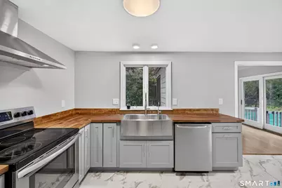 13 Greentree Drive, East Lyme, CT 06333 - Photo 22