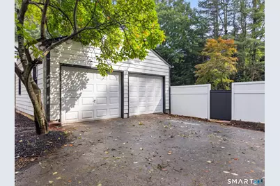 13 Greentree Drive, East Lyme, CT 06333 - Photo 4