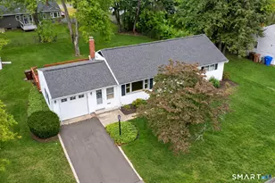 3 Sun St, Enfield, CT 06082 - Photo 2
