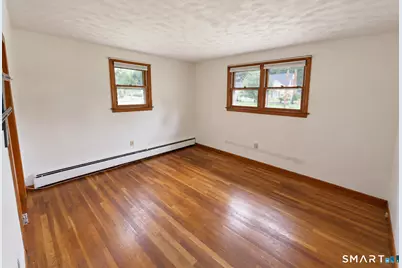 3 Sun Street, Enfield, CT 06082 - Photo 10