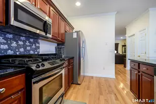 109 Park Ave, Danbury, CT 06810 - Photo 10