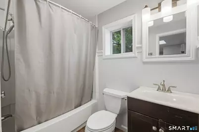 35 East New Street, Bristol, CT 06010 - Photo 14