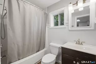 35 E New St, Bristol, CT 06010 - Photo 14