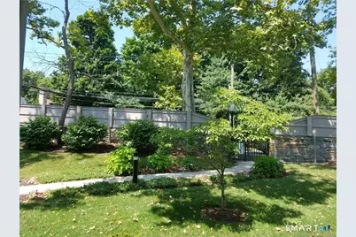 66 Stoneridge Circle, Stamford, CT 06902 - Photo 10