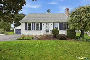 137 Wilbur Ave, Meriden, CT 06450 - Photo 2