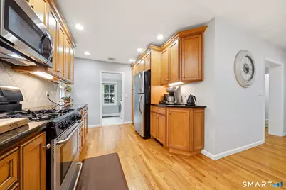 72 Sutton Drive East, Stamford, CT 06906 - Photo 18