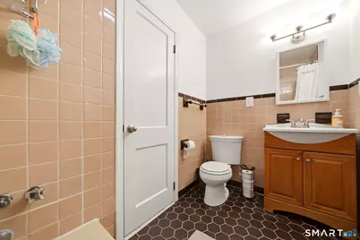 72 Sutton Drive East, Stamford, CT 06906 - Photo 30