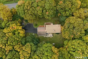 27 Hattertown Rd, Newtown, CT 06470 - Photo 2