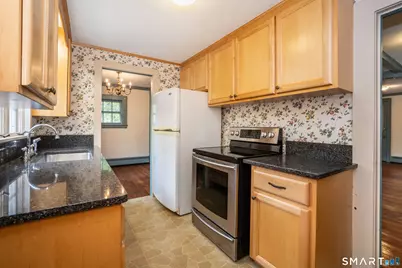 60 Bainbridge Road, West Hartford, CT 06119 - Photo 22