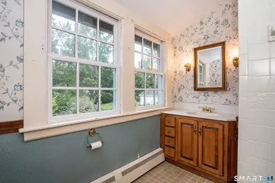 60 Bainbridge Road, West Hartford, CT 06119 - Photo 18