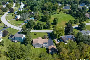 111 Woodfield Crossing, Glastonbury, CT 06033 - Photo 2