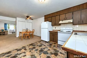 31 Kay Ln, Waterbury, CT 06708 - Photo 18