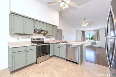 330 Savin Avenue #40, West Haven, CT 06516 - Photo 2