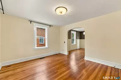 6 Johnson Street, Middletown, CT 06457 - Photo 4