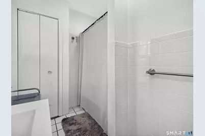 977 Townsend Avenue, New Haven, CT 06512 - Photo 10