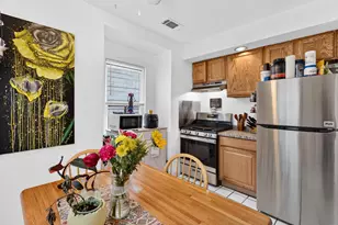 977 Townsend Ave, New Haven, CT 06512 - Photo 6