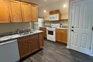 210 Prospect Ave, Shelton, CT 06484 - Photo 12