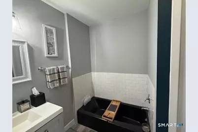 111 Harbour Close Close #111, New Haven, CT 06519 - Photo 18