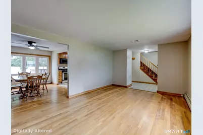 160 Mohawk Drive, East Hartford, CT 06108 - Photo 10