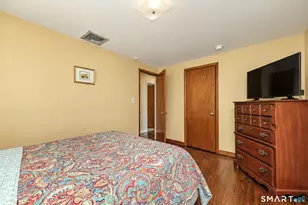51 Meadow Park Dr, Milford, CT 06461 - Photo 20
