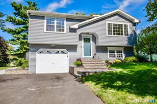 130 Meetinghouse Ridge, Meriden, CT 06450 - Photo 2