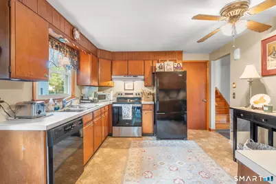 2 Surrey Drive, North Haven, CT 06473 - Photo 14