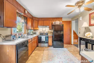 2 Surrey Dr, North Haven, CT 06473 - Photo 14