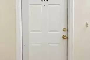 390 Charles St, Bridgeport, CT 06606 - Photo 4