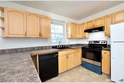21 Emma Street, West Haven, CT 06516 - Photo 14