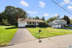 292 Tumblebrook Rd, Meriden, CT 06450 - Photo 2