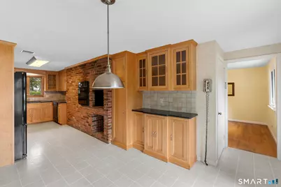 83 Richmond Lane, West Hartford, CT 06117 - Photo 10