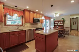 50 Carriage Dr Ext, Clinton, CT 06413 - Photo 4