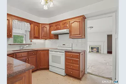 7 Clearview Drive, Woodbridge, CT 06525 - Photo 12