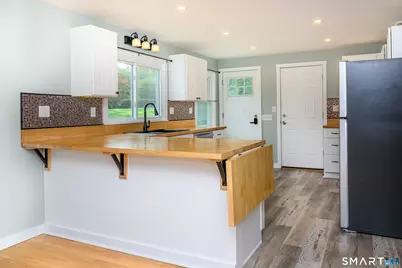 3 Pepperidge Drive, Waterford, CT 06375 - Photo 6